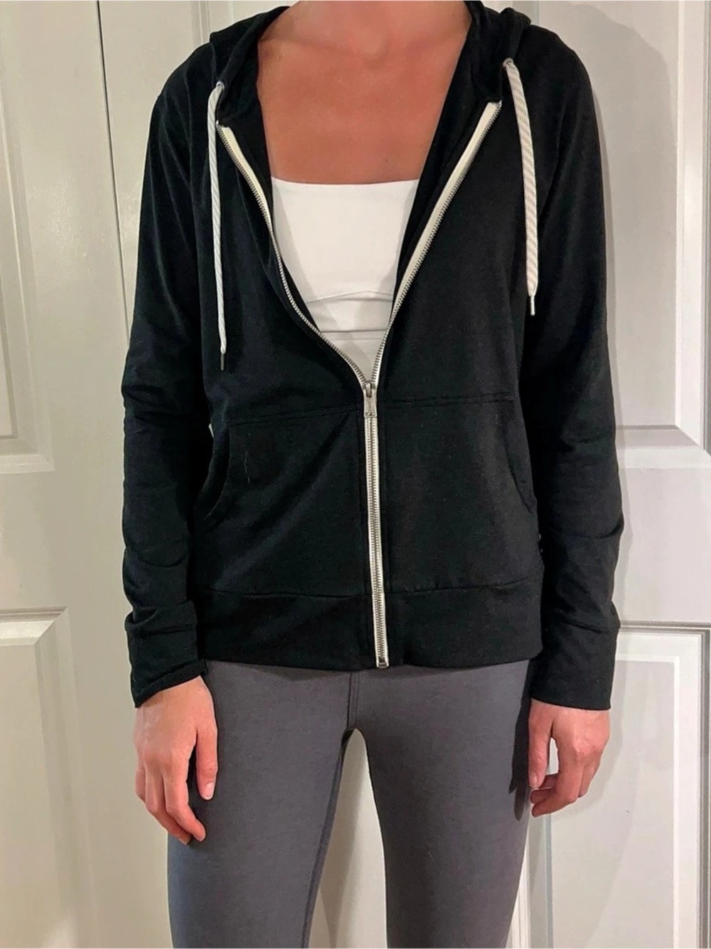 Vuori Halo Performance Hoodie Size S